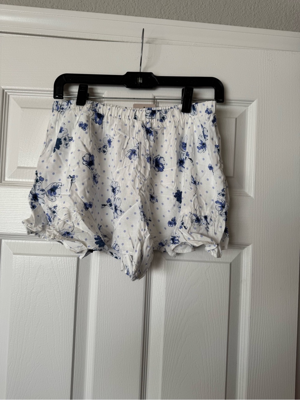 Favlux White Shorts Size Medium New With Tags